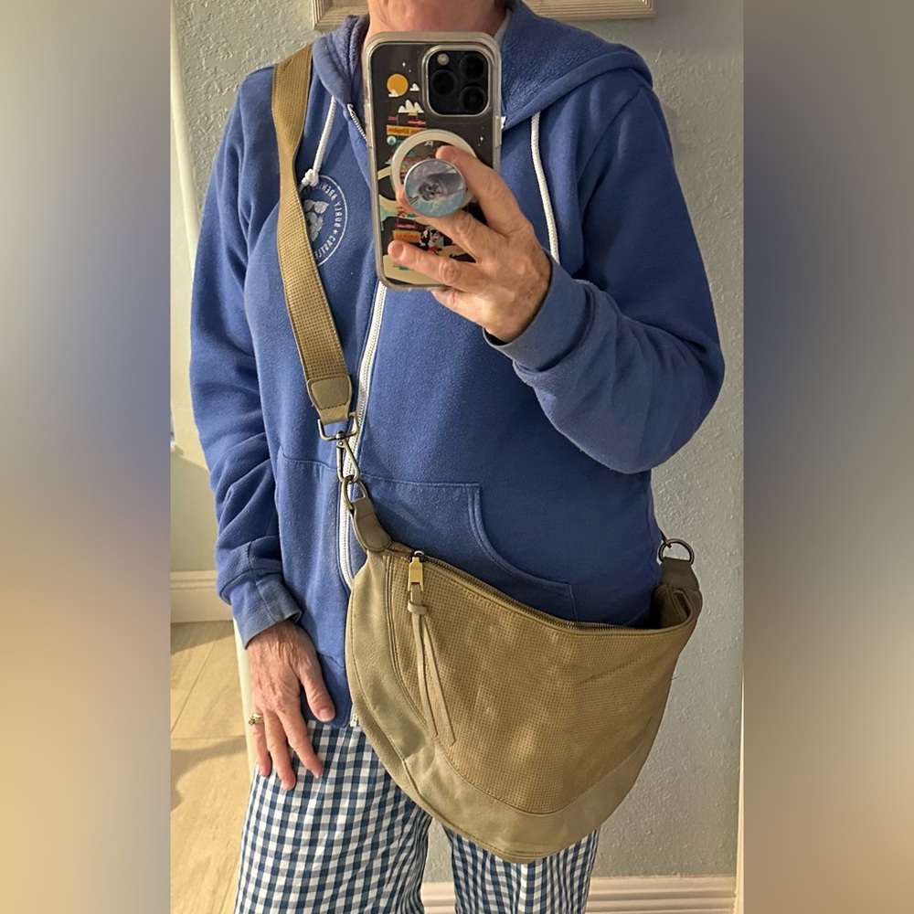 Anthropologie Urban Originals Luna Perforated Crossbody Bag - Picture 14 of 15